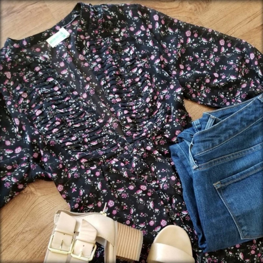 Dream Out Loud Black Floral Blouse Size Medium